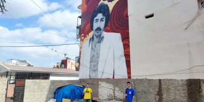 Ünlü sanatçılar Ferdi ve Müslüm'ün grafitileri büyüdükleri mahalleye çizildi