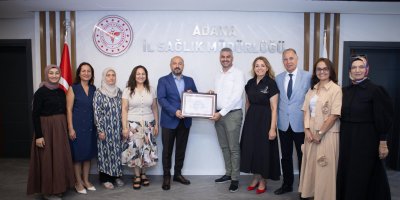 Nacar’dan Anne Dostu Hastanelere plaket