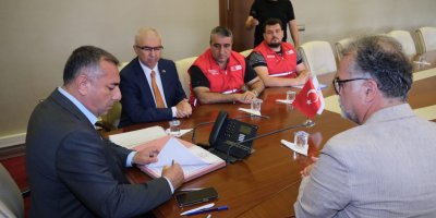 Adana Büyükşehir Belediyesi ile Türk Kızılay arasında, Gazze’ye insani yardım konusunda protokol imzalandı