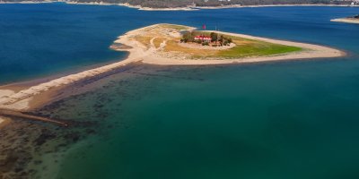 Kuraklık 'sevgi yolu'nu ortaya çıkarttı