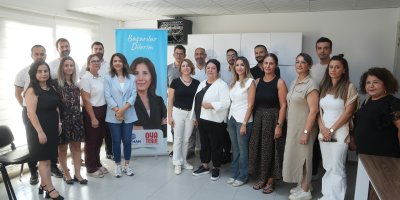 Üniversite Hayallerine Kavuşan Seyhanlı Gençler, Başkan Vekili Akkan'la Buluştu