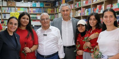 İYİ Parti Adana İl Teşkilatı, kırtasiyecileri gezdi
