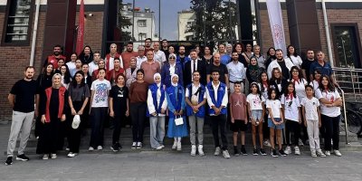 Adana Gençlik Yaz Kulübü'nün kapanışı çoşkuyla gerçekleştirildi