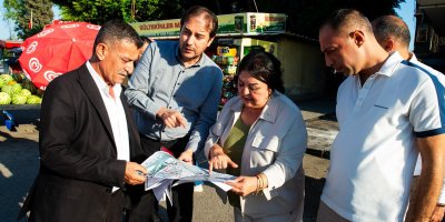 Başkan Vekili Akkan, pazar alanında incelemelerde bulundu