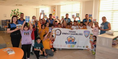 Adana Emniyet Müdürlüğü’nden Yüreğir’de kitap etkinliği