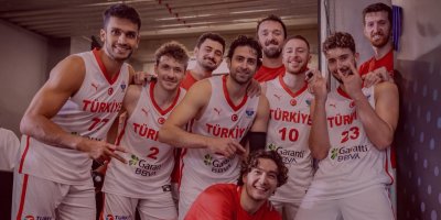 12 Dev Adam için dev ekran kurulacak!