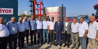 Yumurtalık’ta, çiftçilere tarım makinesi kazandırıldı