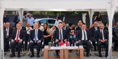 Vali Yavuz Selim Köşger ''Sizlerin haykırışları ve cıvıltıları bize gelecekle ilgili güven veriyor''