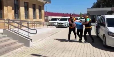 46 yıl hapisle aranan dolandırıcı sokağa çıkınca yakalandı