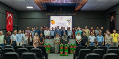 Üreticiye, Akdeniz meyve sineği tuzağı dağıtıldı