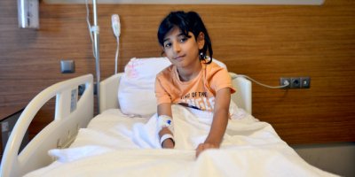 Adana’da maddi imkansızlıklardan dolayı tedavi olmayan Ecrin’e yardım eli uzandı!