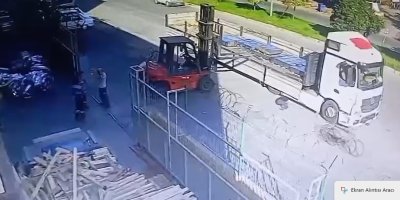 Bisikletiyle forklifte çarpan çocuk hastaneye kaldırıldı