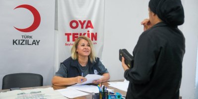 Seyhan’da dar gelirli ailelerin yüzü ihtiyaç bankası ile gülüyor