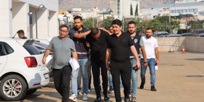 Oto galeriyi tarayan şüpheliler adliyeye sevk edildi