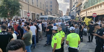 Adana'da dolmuş şoförlerinin eylemi 3 saat sonra bitti: Trafik ulaşıma açıldı