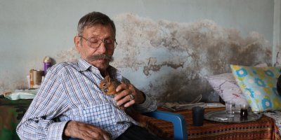 Yalnız kalmıştı, yavruyken kurtardığı 'sincap' dostu oldu