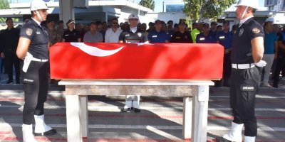 Kalp krizinden hayatını kaybeden polis memuru son yolculuğuna uğurlandı 