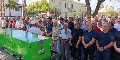Trafik kazasında hayatını kaybeden doktor memleketi Kozan'da son yolculuğuna uğurlandı