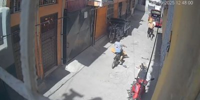 O anlar kamerada: Sokakta üzerine karton örten çocuk ölümden döndü