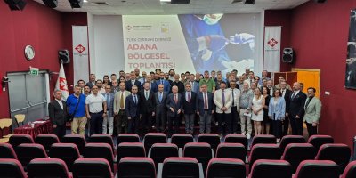 Tiroid cerrahisi Adana’da masaya yatırıldı