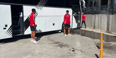 Adanasporlu futbolcular hesabı ödeyemeyince rehin kaldı! İban’dan halledildi!