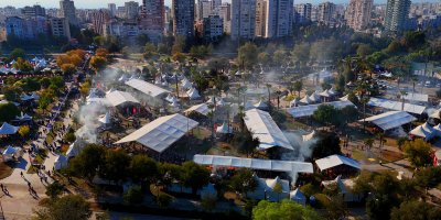 Lezzet Festivali'nde, gökyüzü kebap dumanlarıyla kaplandı