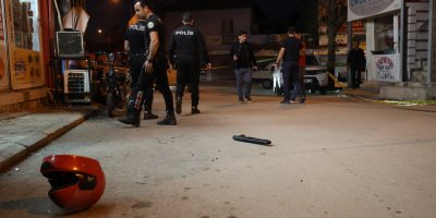 Kozan'da, takip ettiği şahsı ayağından vurdu: Kaskı ve silahı düşürüp kaçtı!