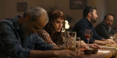 Altın Koza'da sekiz ödül almıştı: Pelin Esmer imzalı 'O Da Bir Şey Mi' bugün vizyonda