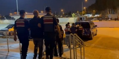 Jandarma 4 milyon 20 bin makaron ele geçirdi: 9 kişi tutuklandı