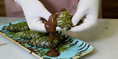 Patentli lezzet 'Adana bombası' yok satıyor