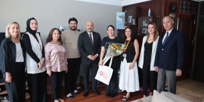 Adana’da, “Her Gebeye Bir Ebe” ziyaretleri sürüyor