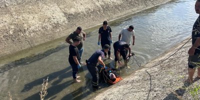 Adana’da, sulama kanalına düşen kişi kurtarıldı