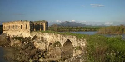 Ceyhan kıyısındaki Roma mirası, kurtarılacağı günü bekliyor