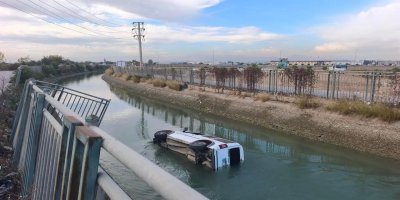 Seyhan’da otomobil sulama kanalına düştü: Ekipler seferber oldu
