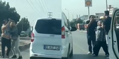 Sürücülerin trafikteki kavgası kamerada