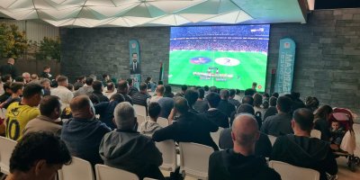 Sarıçam'da derbi coşkusu Ferdi Tayfur sanat merkezi ve müzesinde yaşandı