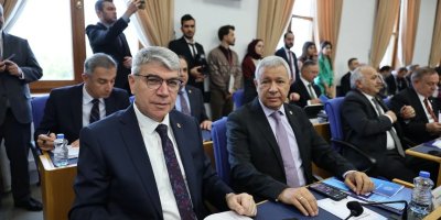 Adana’da esnaf alarm veriyor: Orhan Sümer, mecliste kentin ekonomik çöküşünü gündeme taşıdı