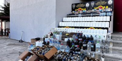 Adana'da kaçak içki operasyonu: 16 kişi gözaltına alındı
