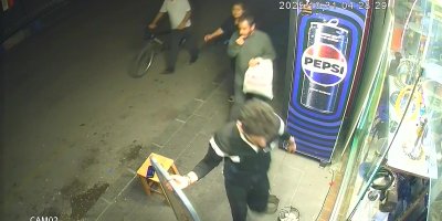 Çekirdek çitlerken telefonu çaldı: "Şeytana uydum" dedi