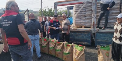 İmamoğlu’nda yangından etkilenen üreticilere buğday tohumu desteği