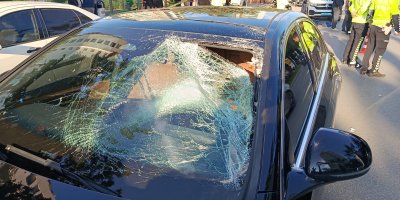 Adana'da bir sürücü, yaya geçidinde bisikletli çocuğa çarpıp kaçtı! Çocuk hayatını kaybetti!