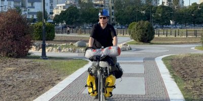 Umre yolculuğuna bisikletle çıkan 68 yaşındaki Şener, Adana’da mola verdi