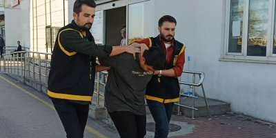 Komşu katili şüpheli ile babası tutuklandı