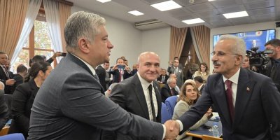 Adana’nın kuzey ilçeleri için ulaşım alarmı: “Bu yollar sahipsiz mi?”