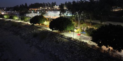 Büyükşehir'den Adnan Menderes Bulvarı'nda aydınlatma, bisiklet yolu ve korkuluk yenileme çalışması