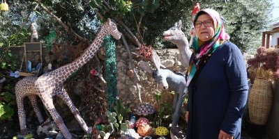 Halk eğitimden emekli oldu, atıkları evinde sanata dönüştürdü