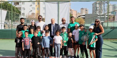 Yüreğir’de Kış Kupası Tenis Turnuvası başladı