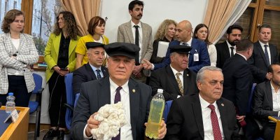 Ayhan Barut: Bir kilo pamukla 2.5 litre mazot alınırken şimdi tersi yaşanıyor