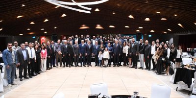 Sarıçam Belediyesi'nden "Öğretmenler Günü"nde anlamlı program