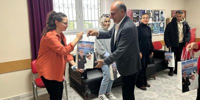 Yumurtalık Belediye Başkanı Erdinç Altıok, okulları dolaştı, öğretmenlerle buluştu